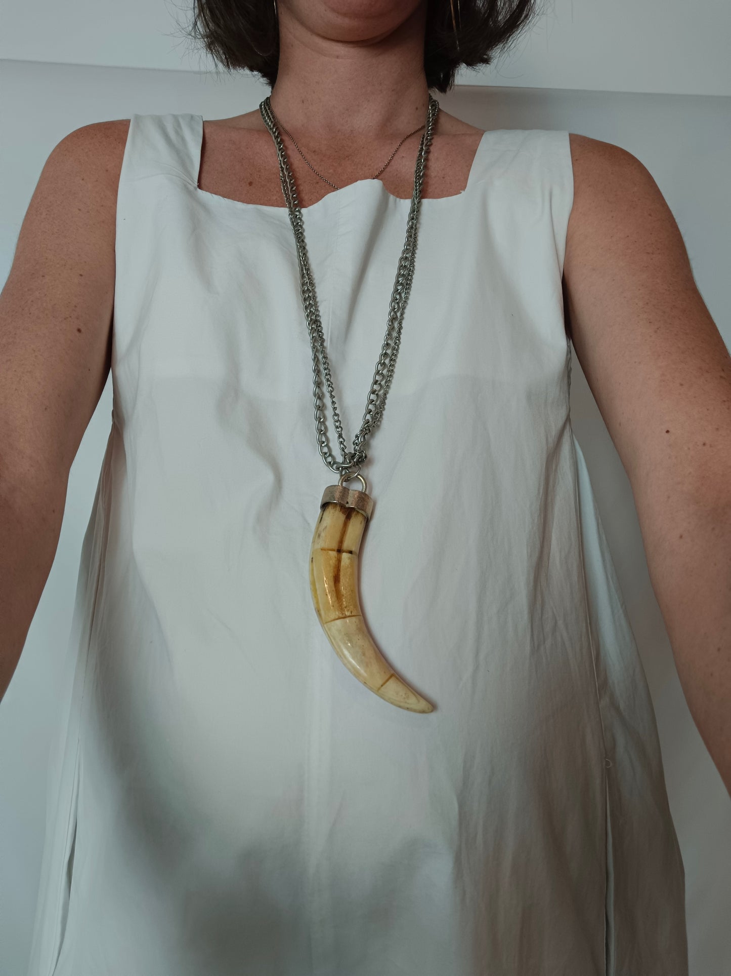 OTHERS. Horn necklace