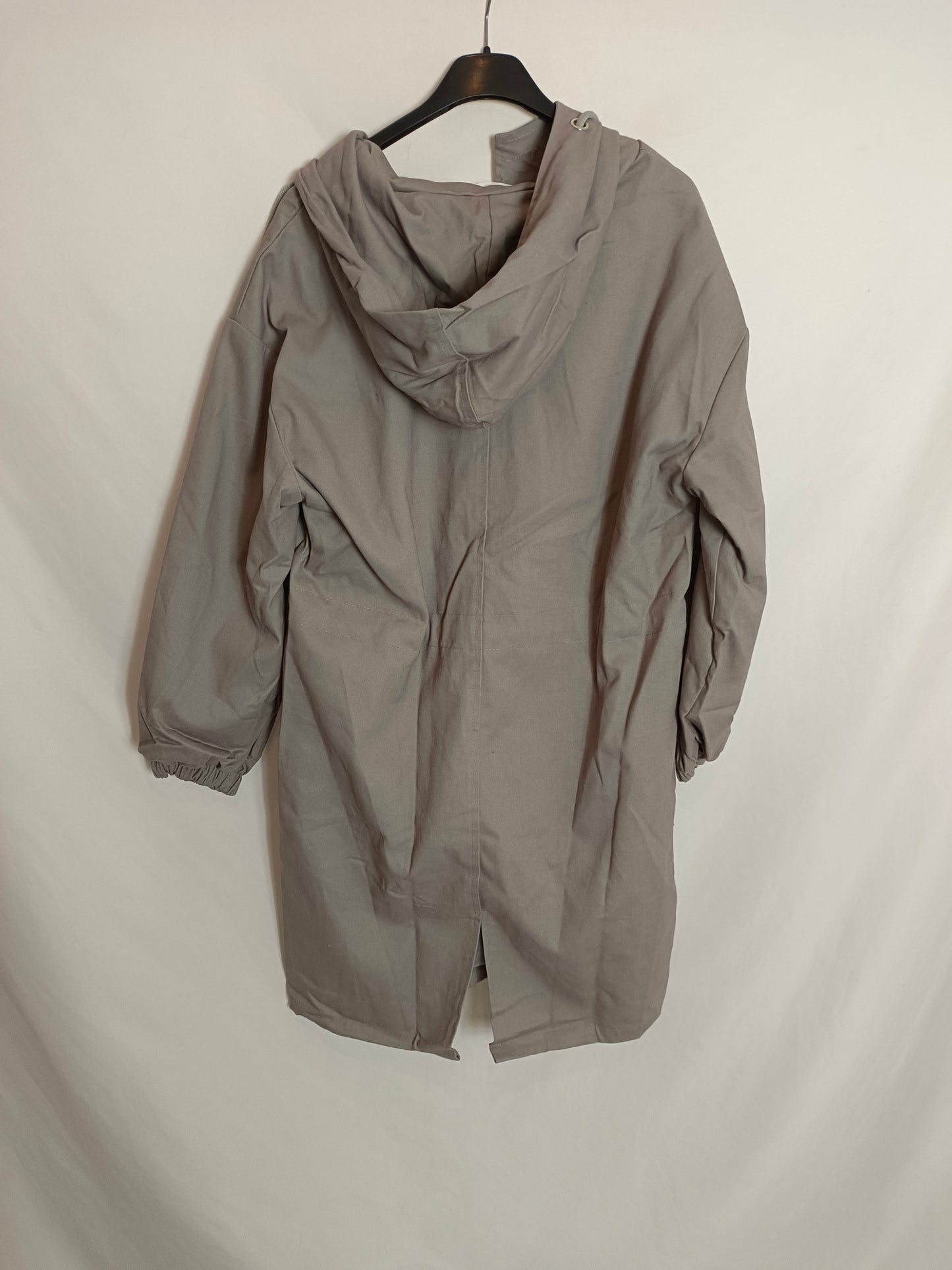 LYZK COLLECTION. Gray hooded parka TM