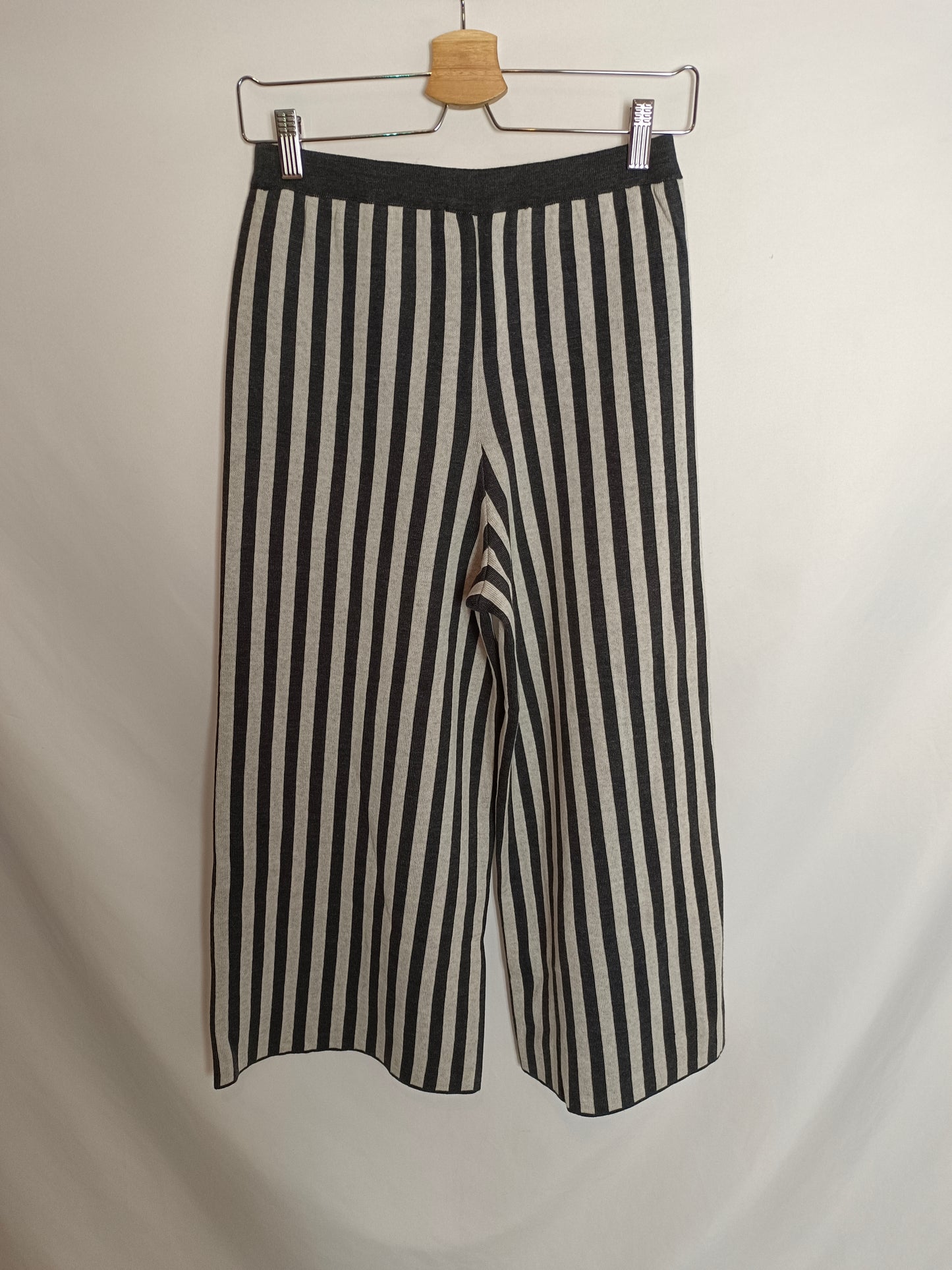 WENDY'S LITTLE HOUSE. Striped knit trousers Tm