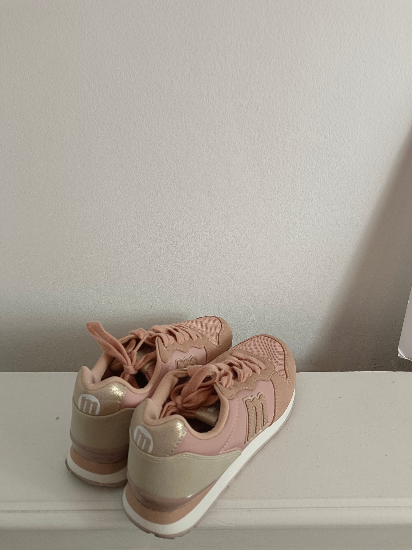 MUSTANG. Zapatillas rosa T.38