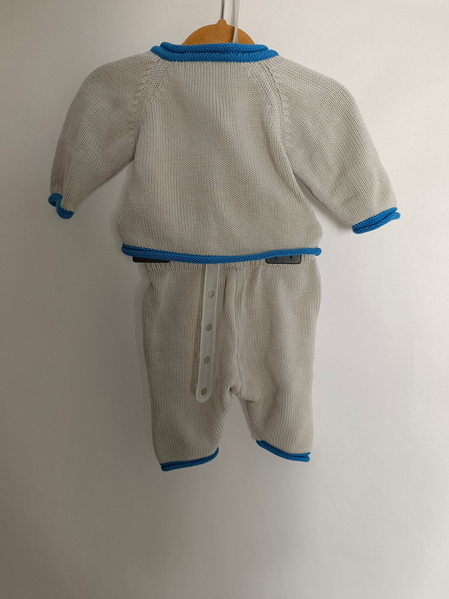 Pompom Bonnet. Beige and blue set, size 0 months