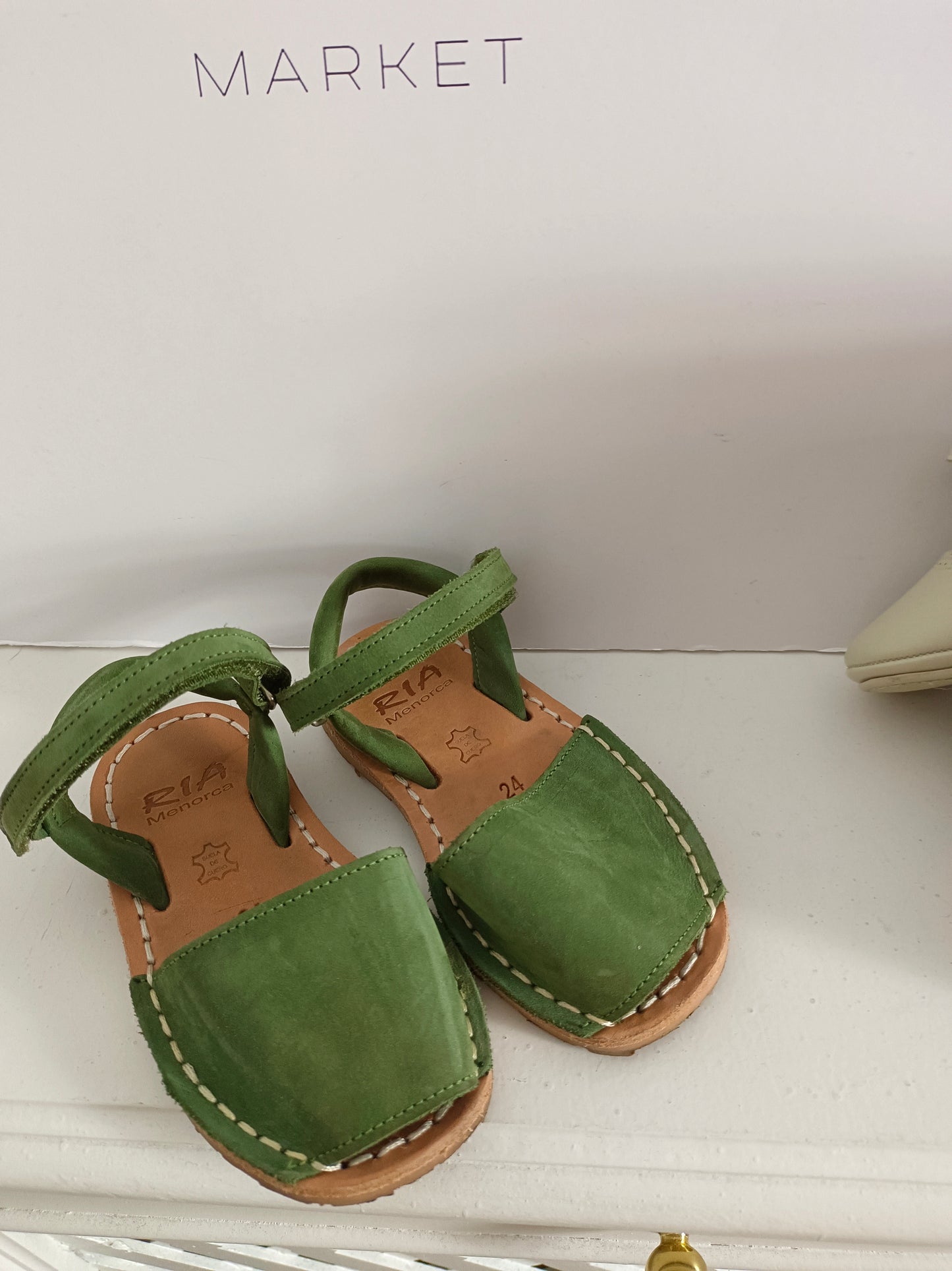 RIA. Green Menorcan sandals S.24