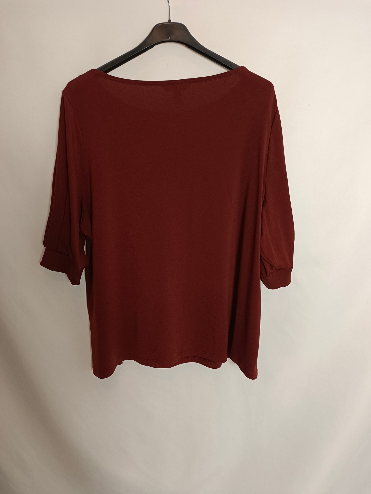 H&M. camiseta marrón elástica T.xl