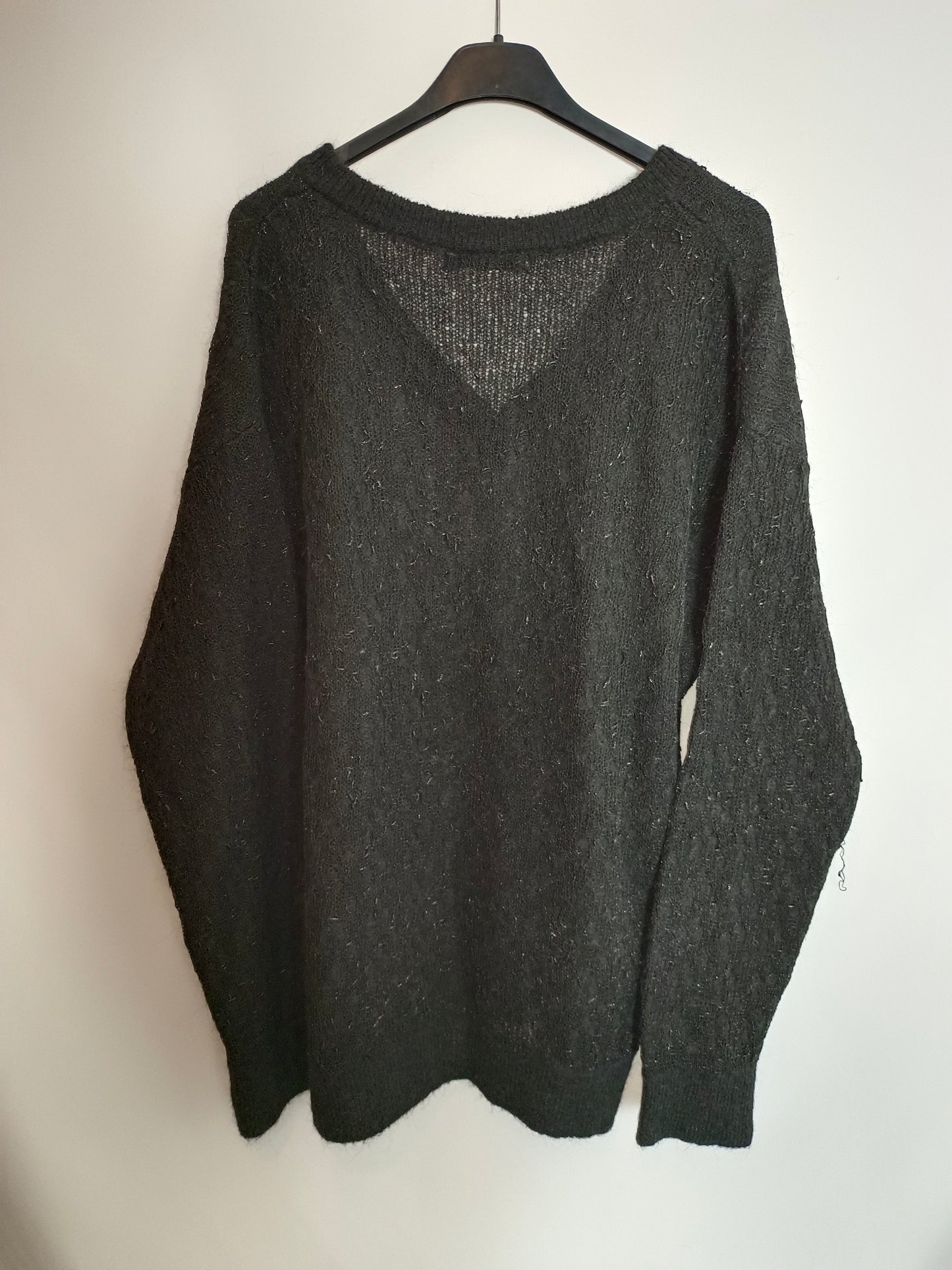 UTERQÜE. Jersey negro hilos T.l