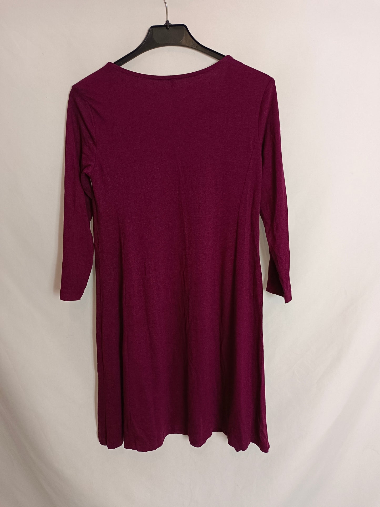 STRADIVARIUS. Vestido burdeos T.s