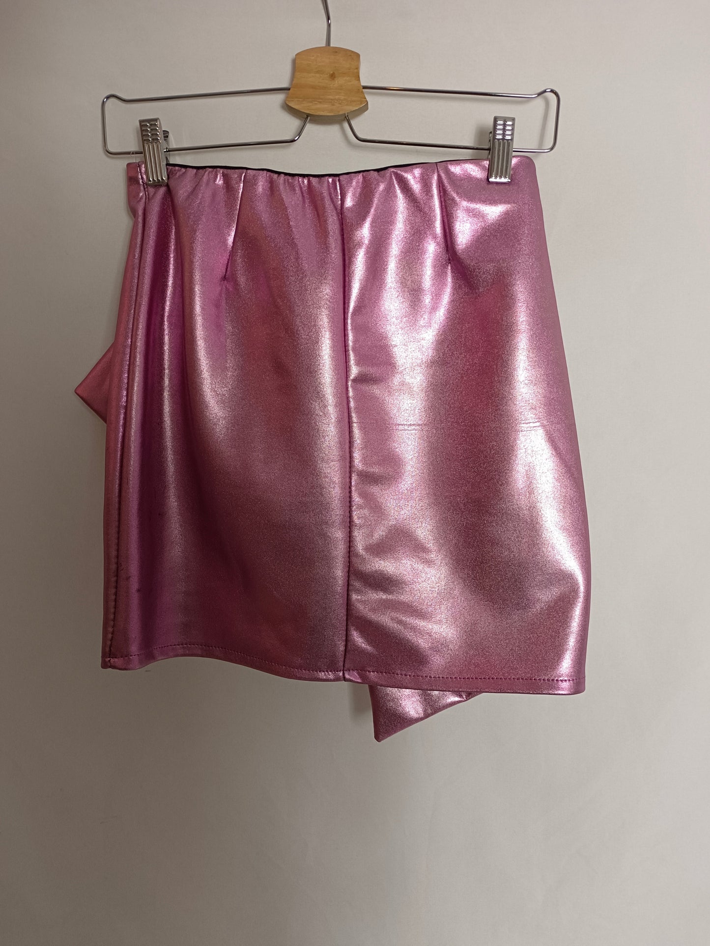 OTRAS. Falda rosa metalizada TU(s/m)
