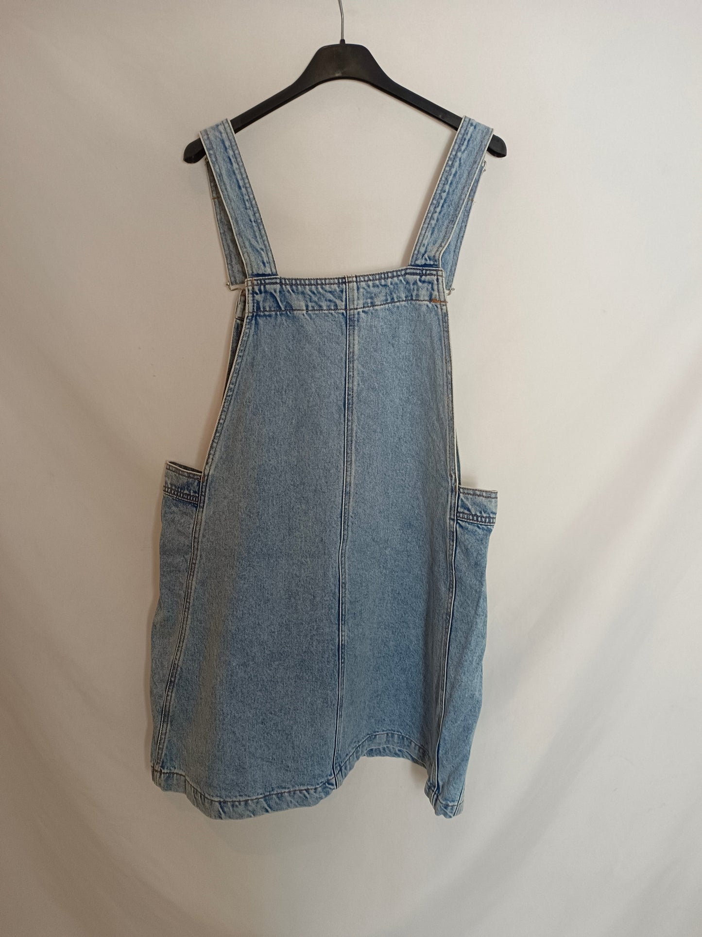 MANGO. Peto vaquero falda. T.L