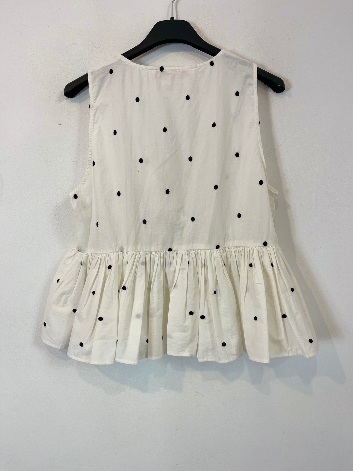 ZARA. Top blanco bordados. T XS/S