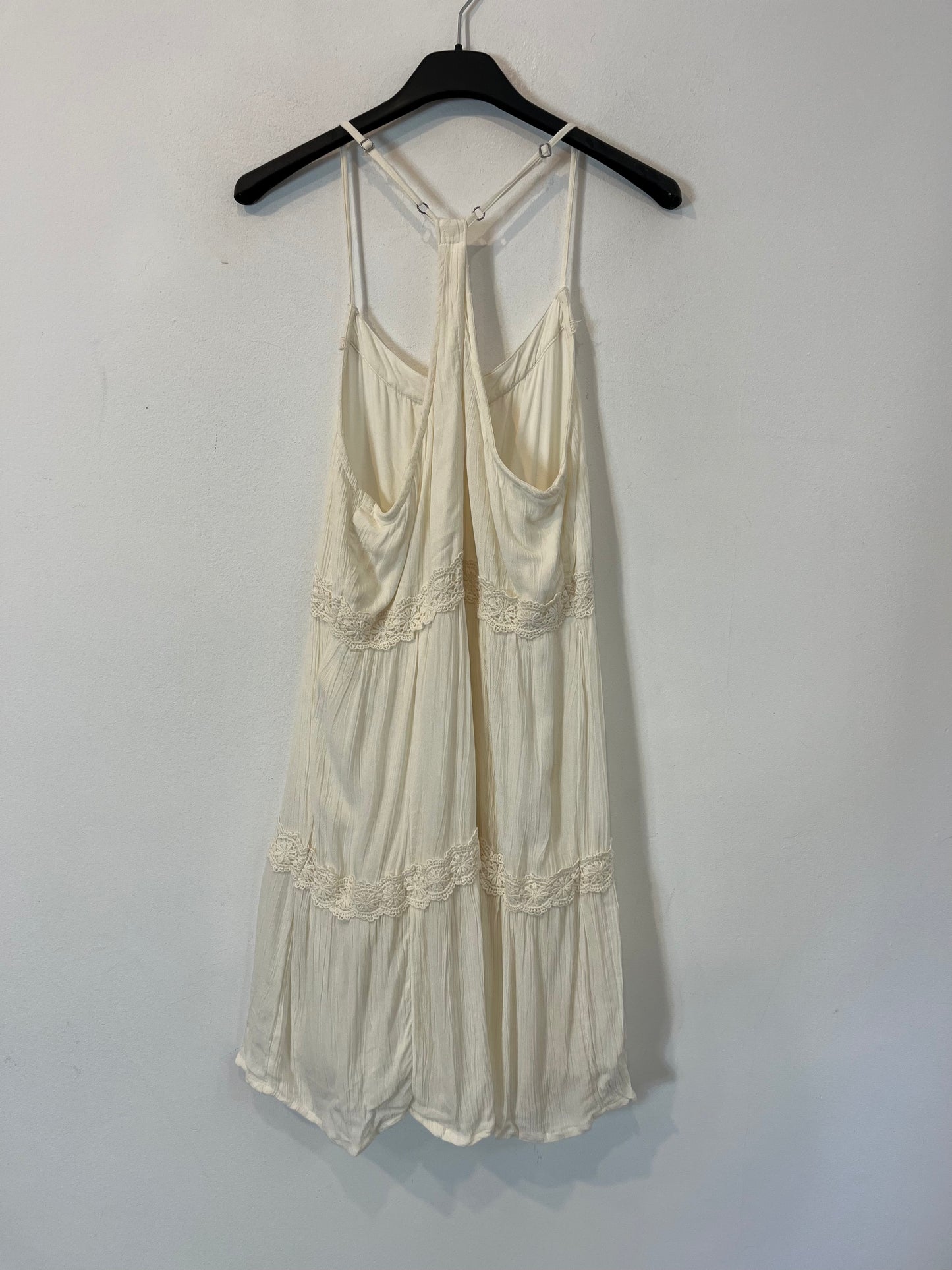 HOLLISTER. Vestido beige claro. T S