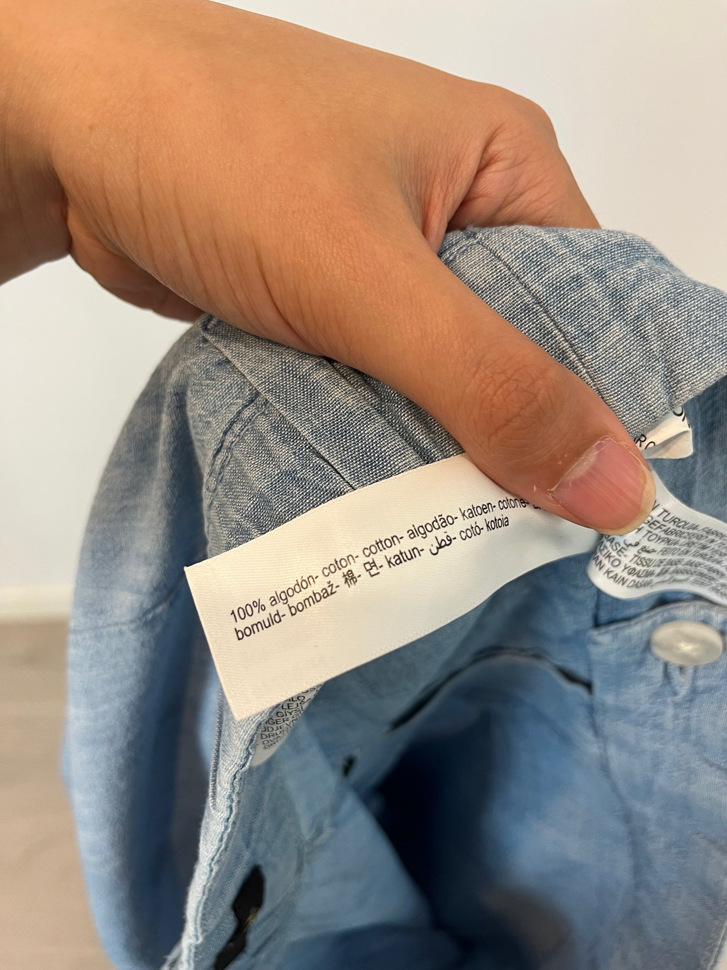 MASSIMO DUTTI. Pantalón denim fluido. T 34