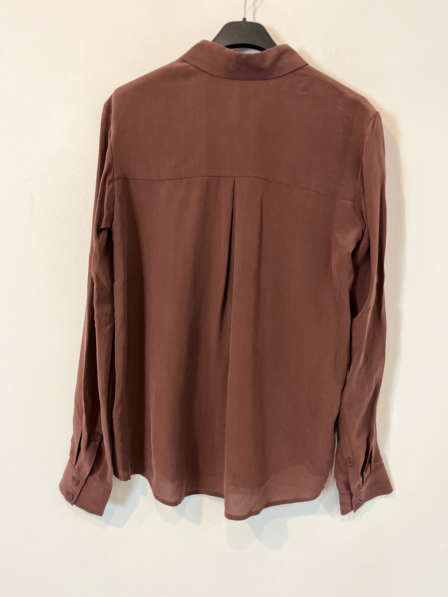 &OTHER STORIES. Blusa marrón seda T.34