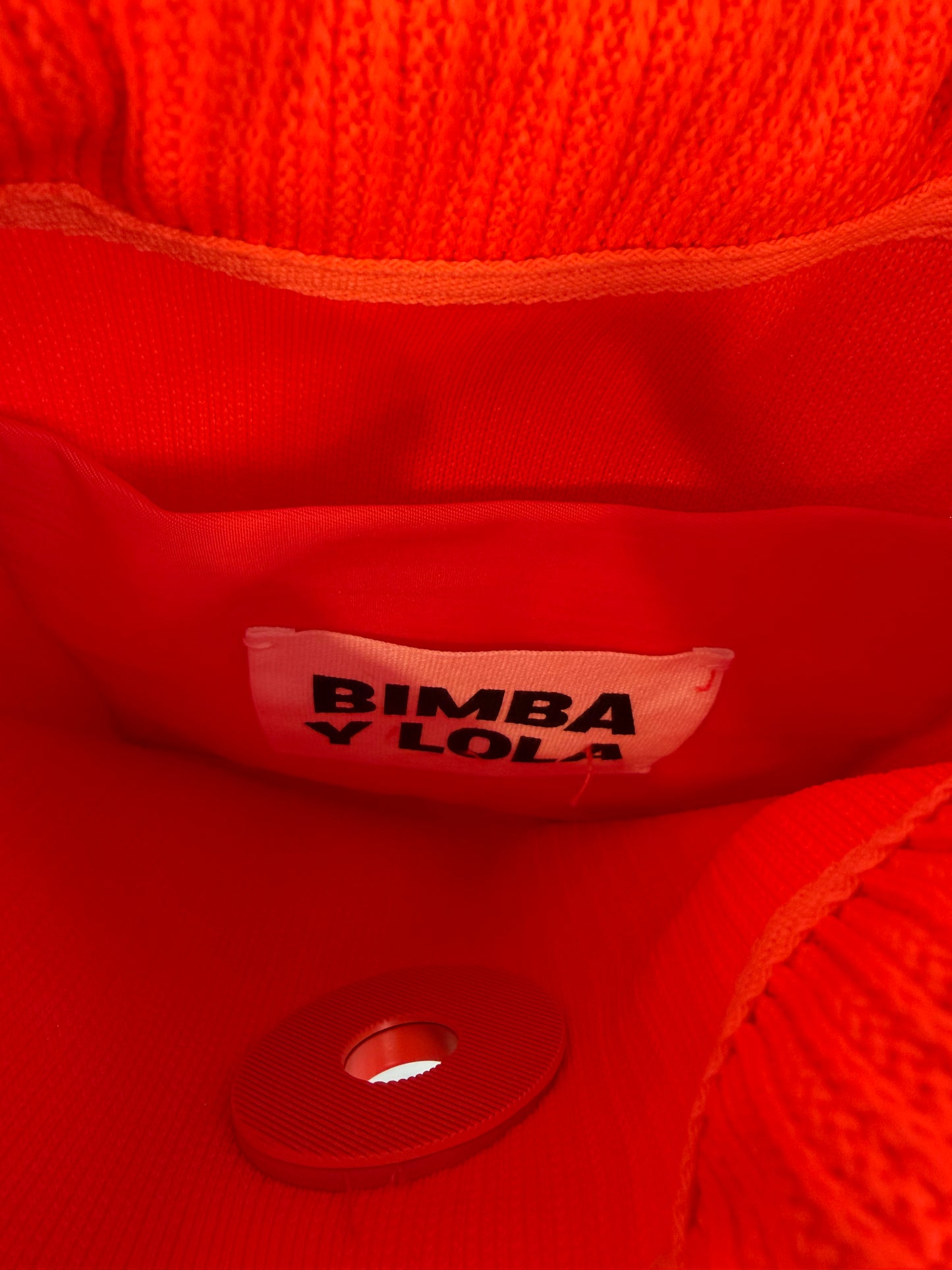 BIMBA Y LOLA. Bolso de saco naranja