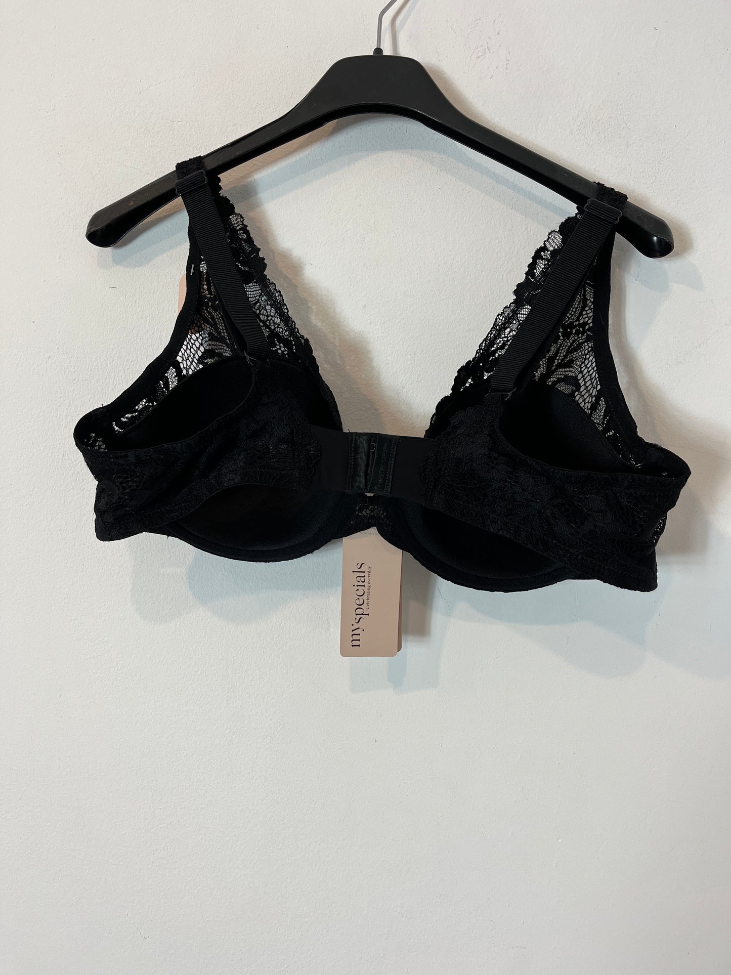 MY´SPECIALS. Sujetador negro encaje. T 85D