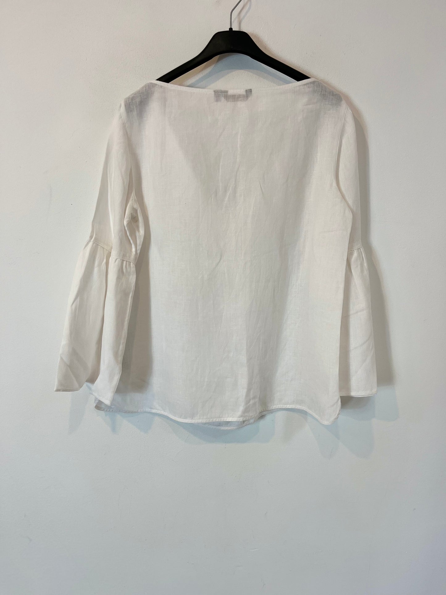 MASSIMO DUTTI. Blusa blanca lino. T 38