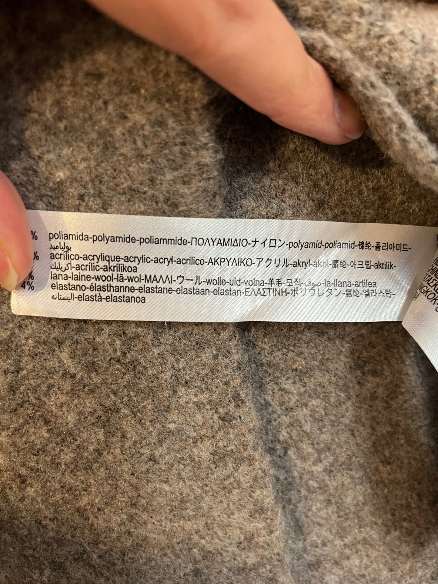 ZARA. Chaqueta punto color topo cruzada. T M