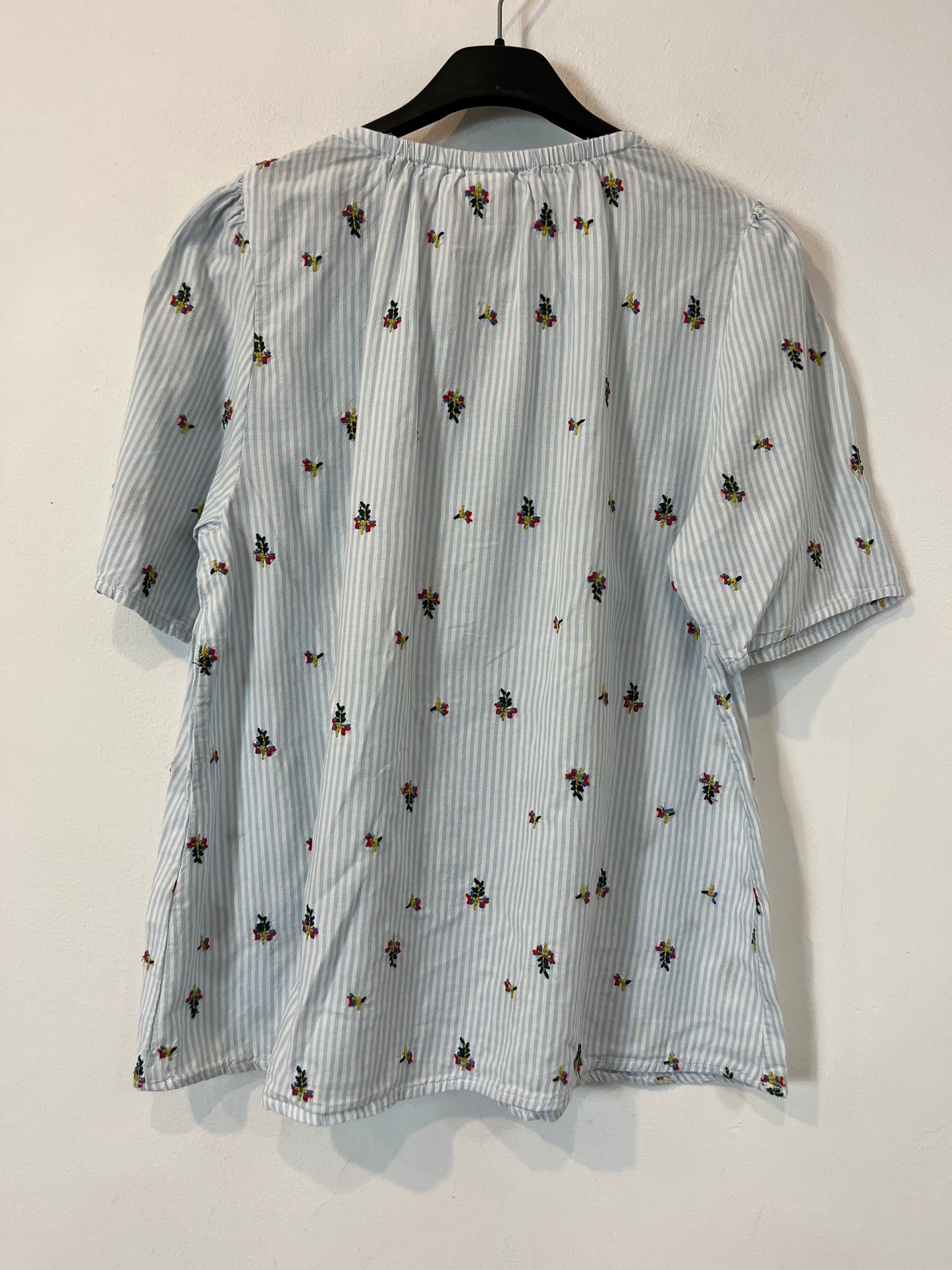 H&M. Embroidered striped blouse. TS