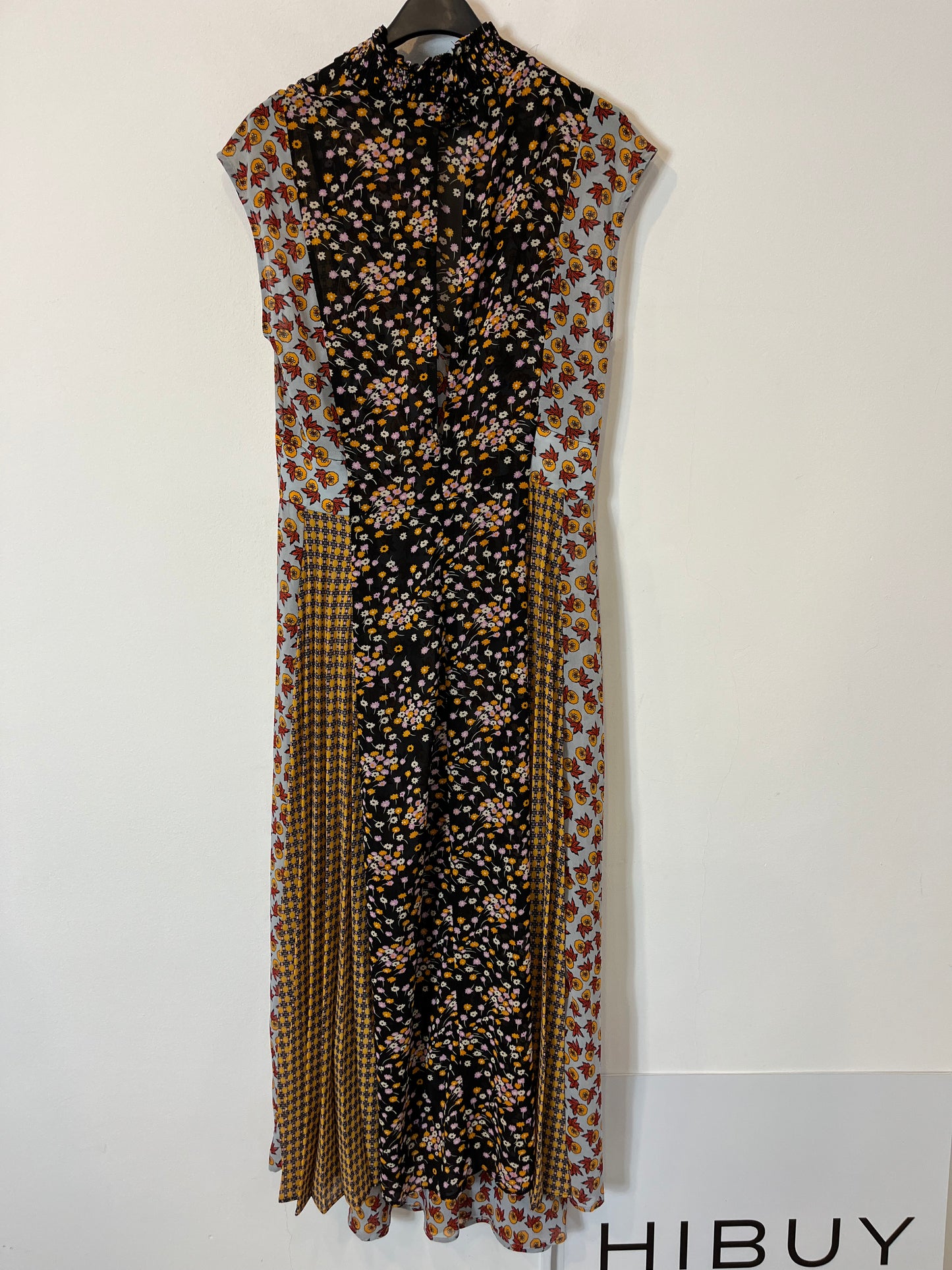 SFERA. Vestido largo fluido estampado. T L