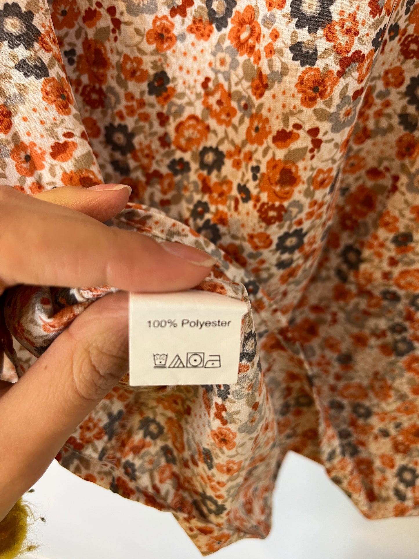 OTRAS. Blusa flores fluida nido de abeja. T M