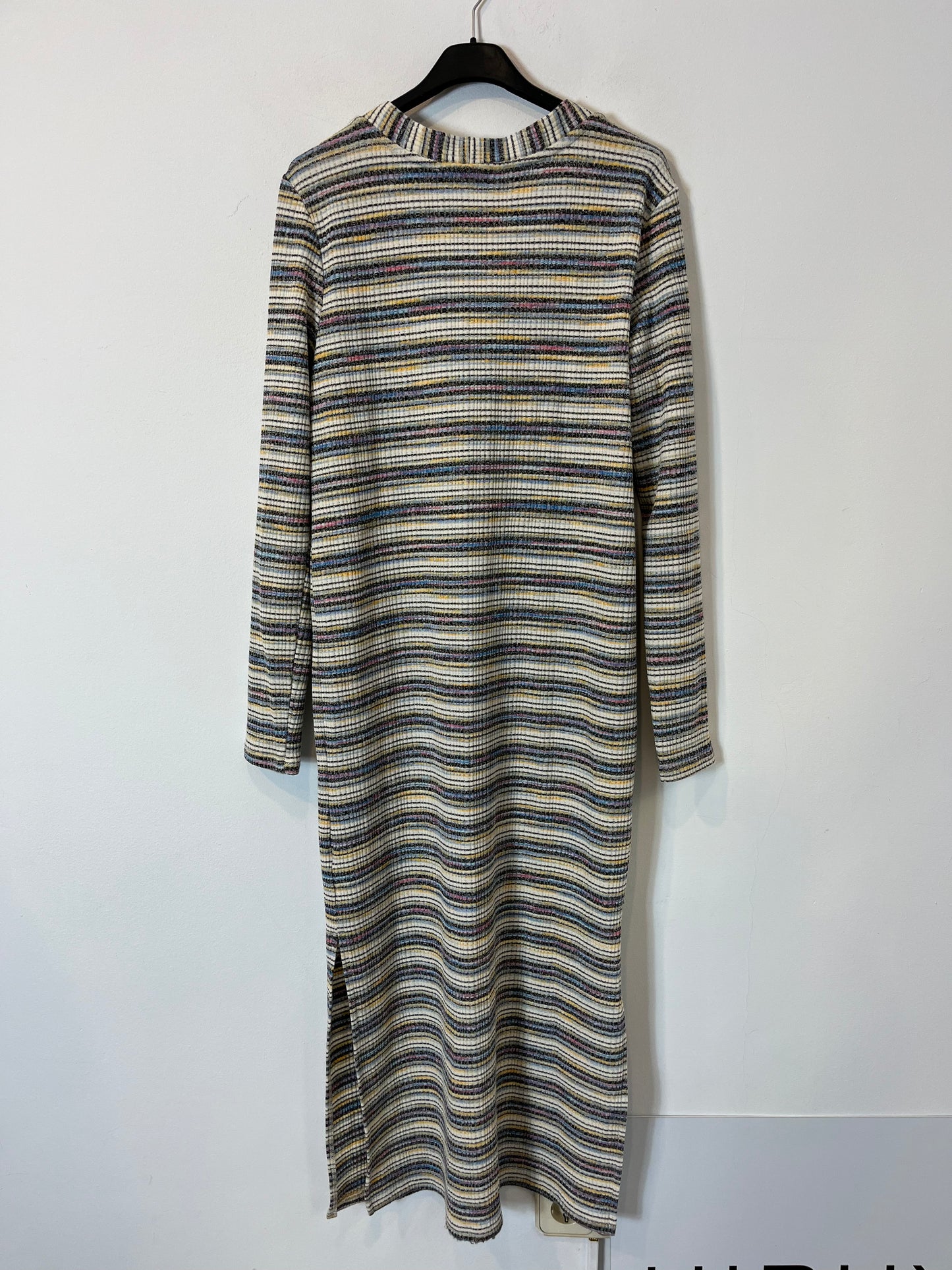 SFERA. Cárdigan largo rayas colores. T S