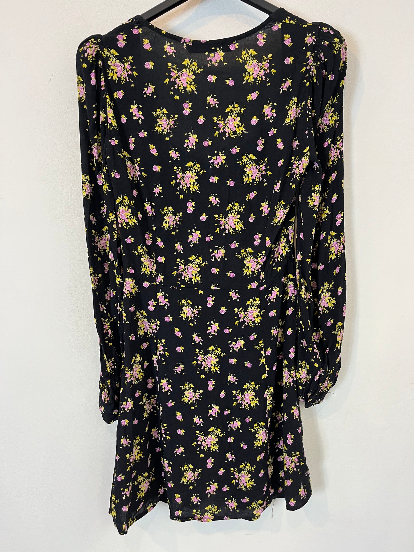 ZARA. Short black floral dress. TS