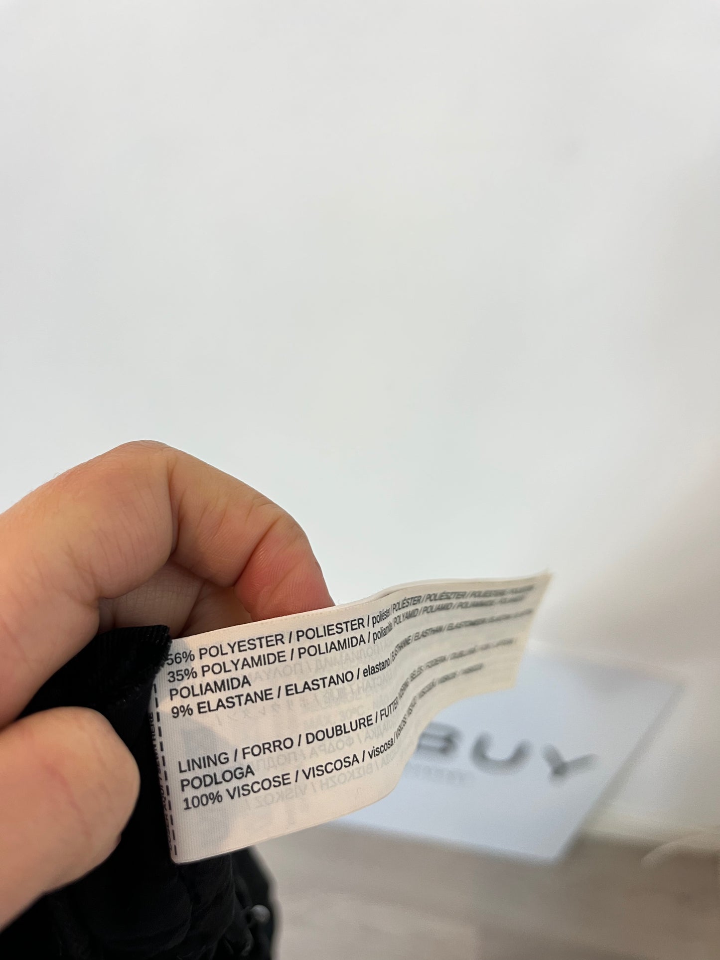 MANGO. Pantalón corto terciopelo fluido. T M