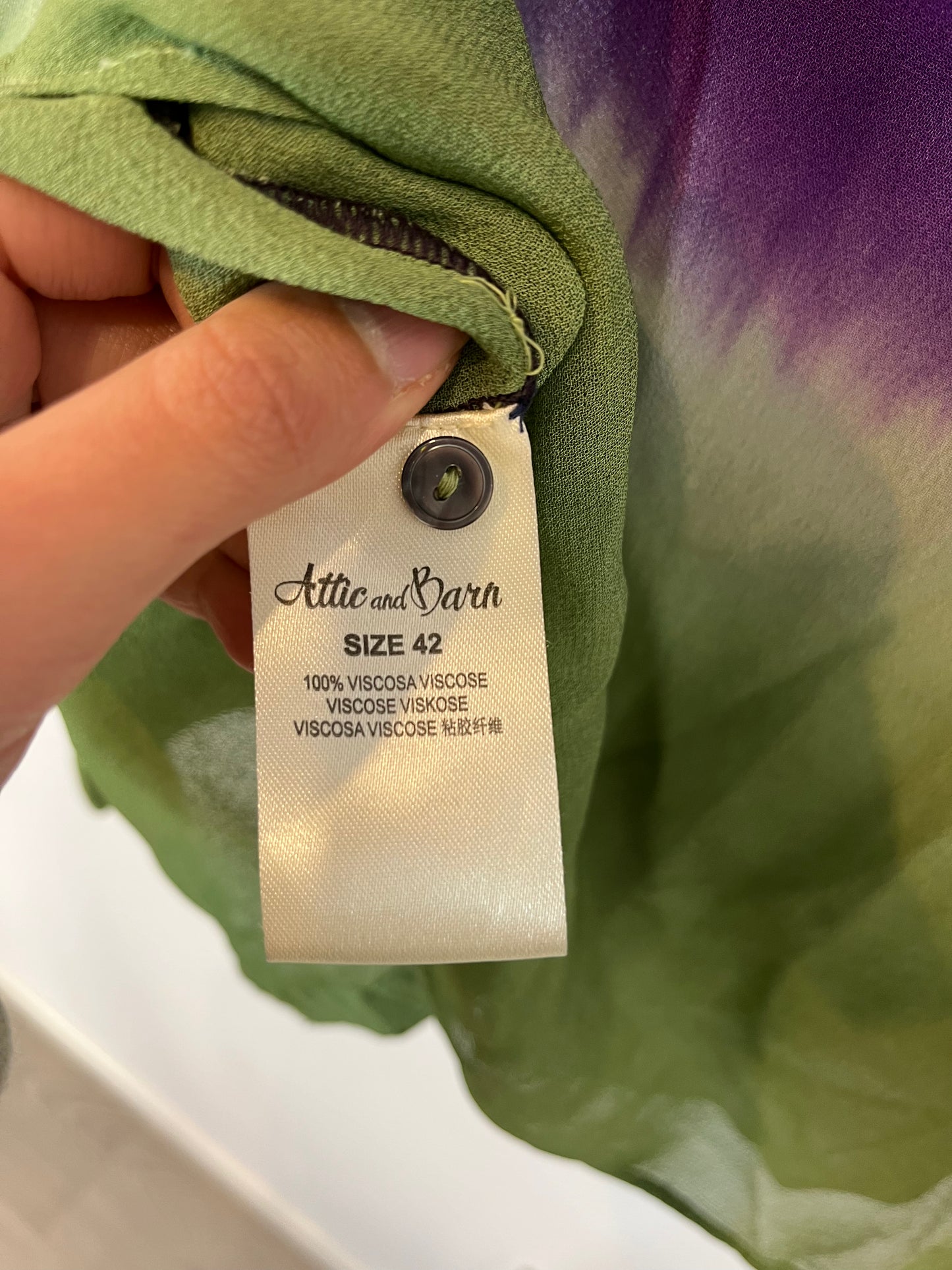 ATTIC AND BARN. Two-tone viscose blouse. T 42 (M)