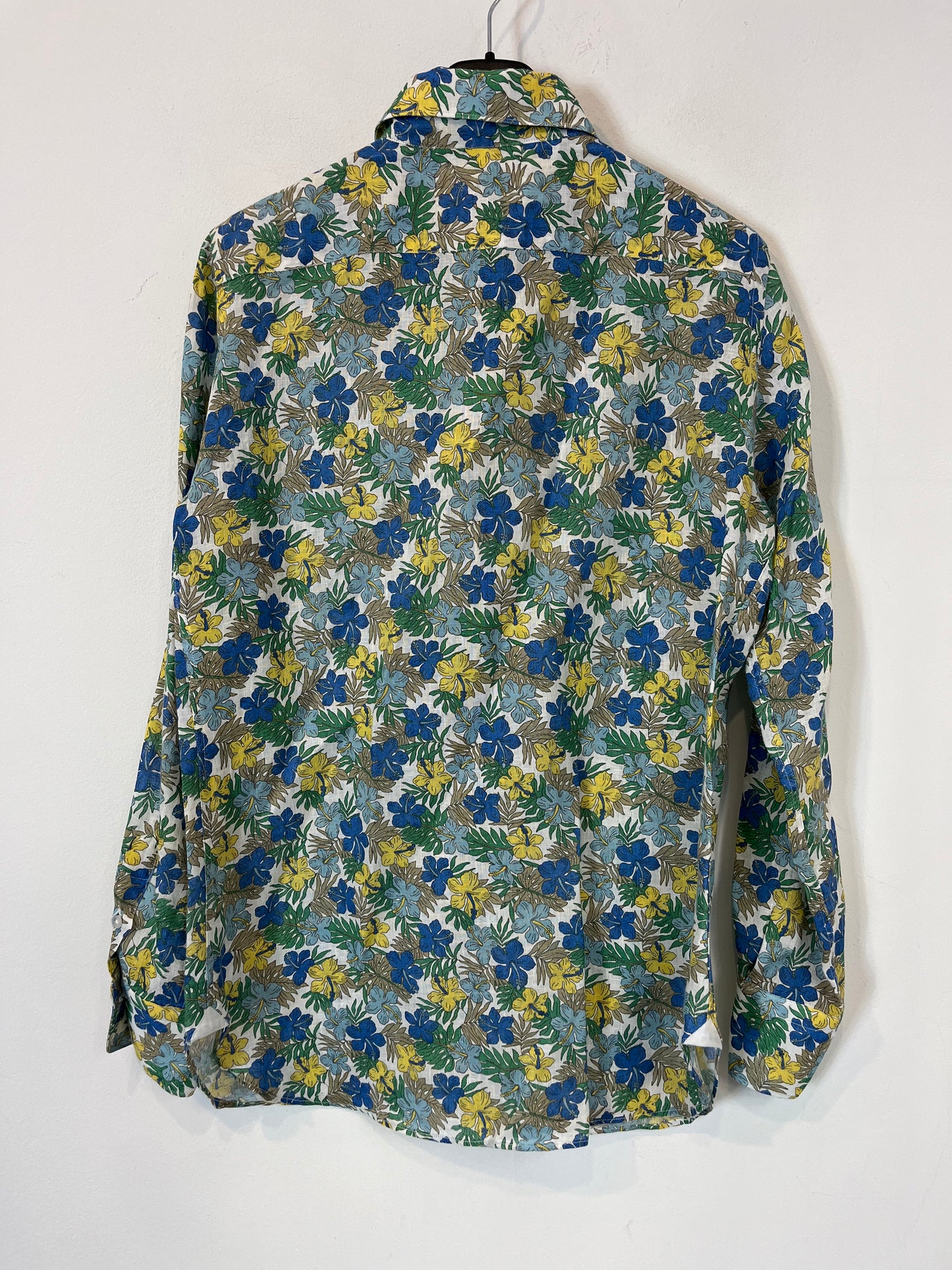 BENCH CORNER. Floral linen shirt. Size 42 (S)
