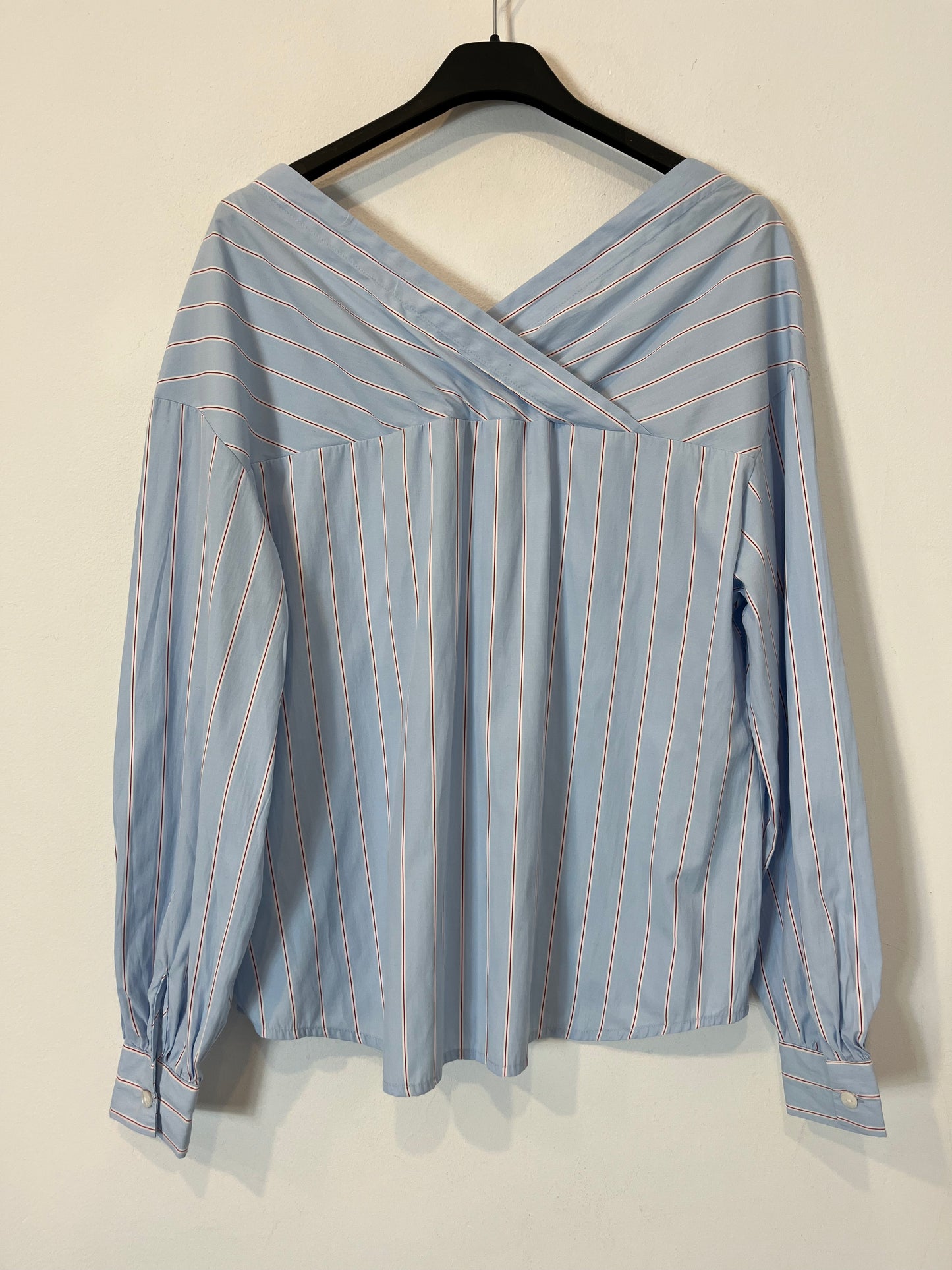 STRADIVARIUS. Blusa rayas. T S