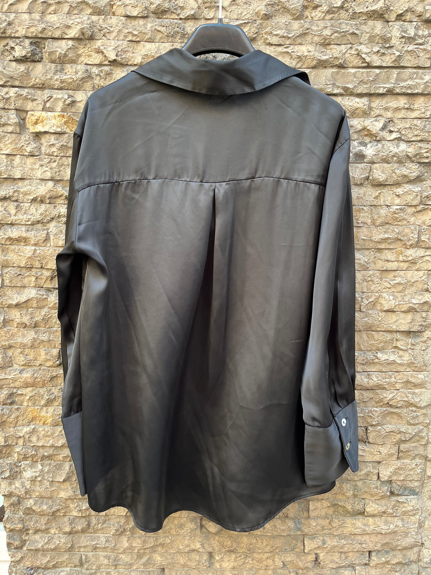 ZARA. Black satin blouse T.xs