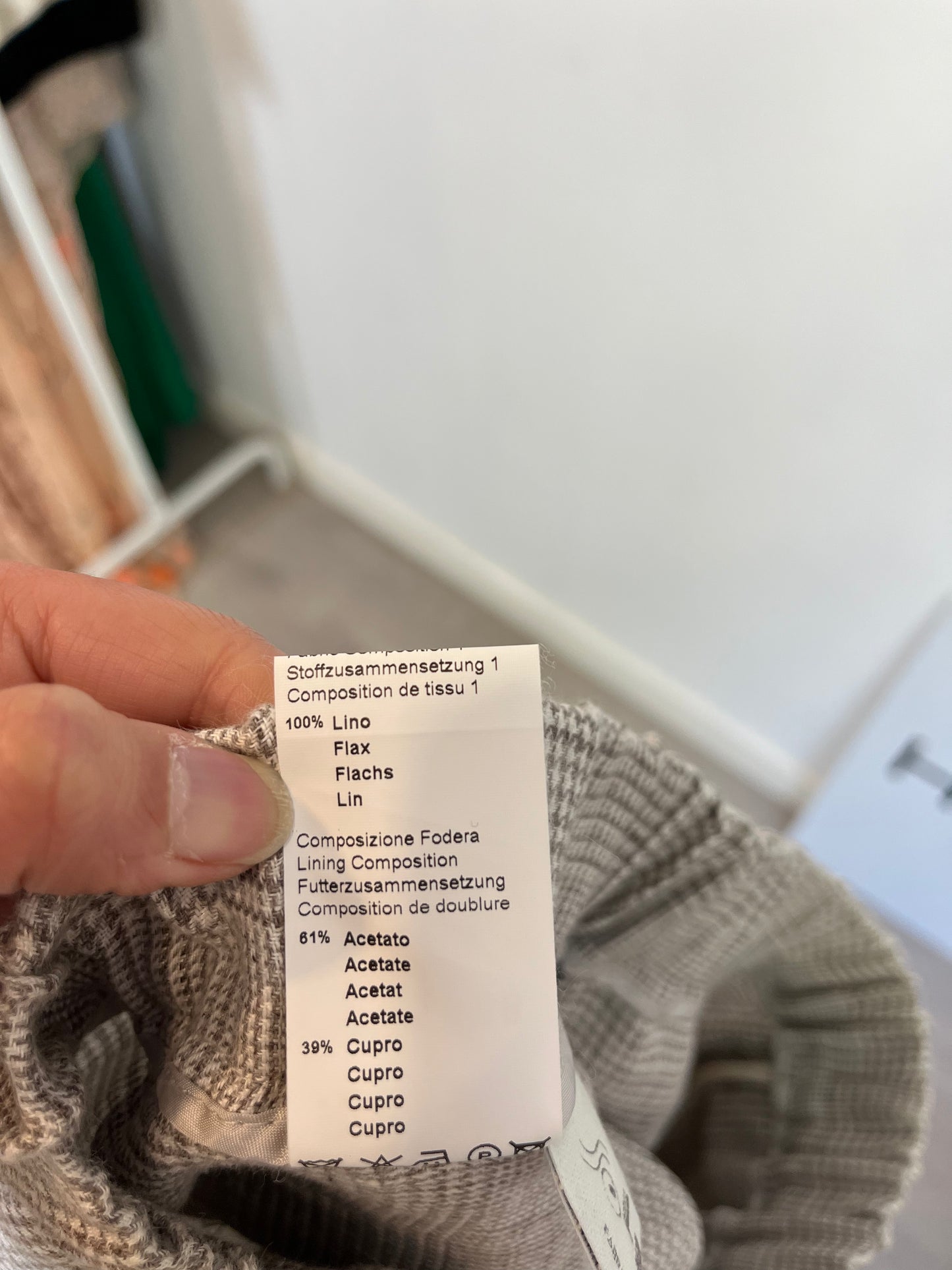 B CORNER. Pantalón cuadros lino. T. 38