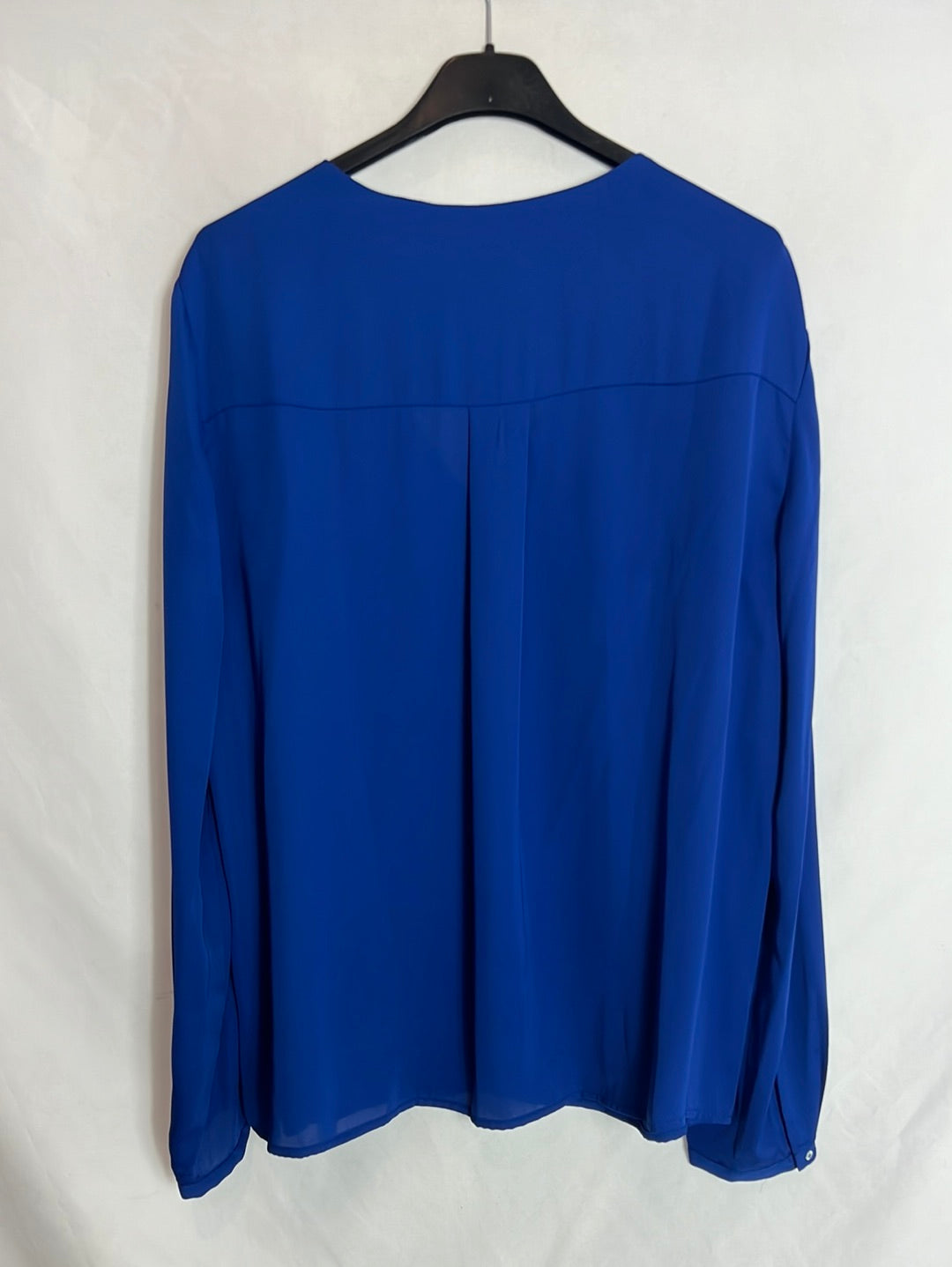 MANGO. Flowing Klein blue blouse. TXL