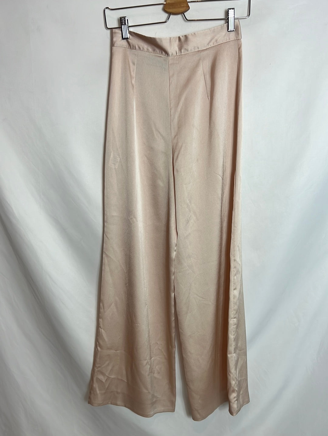 ASOS. Pantalón palazzo rosa satinado. T 36