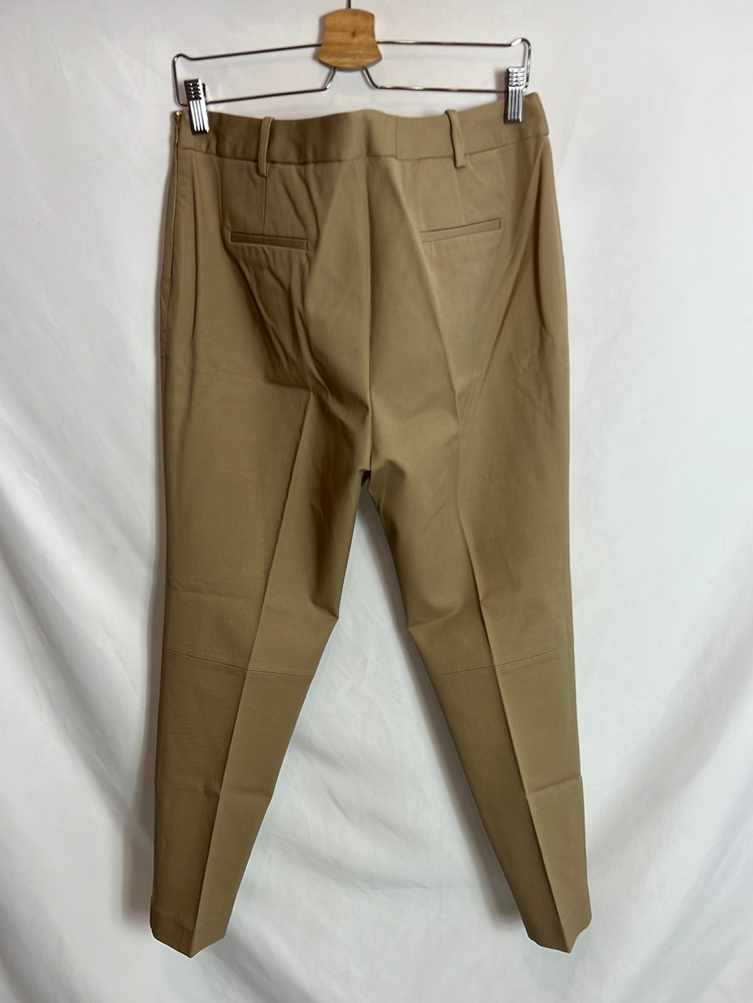 CORTEFIEL. Pantalón pinzas beiges. T 48