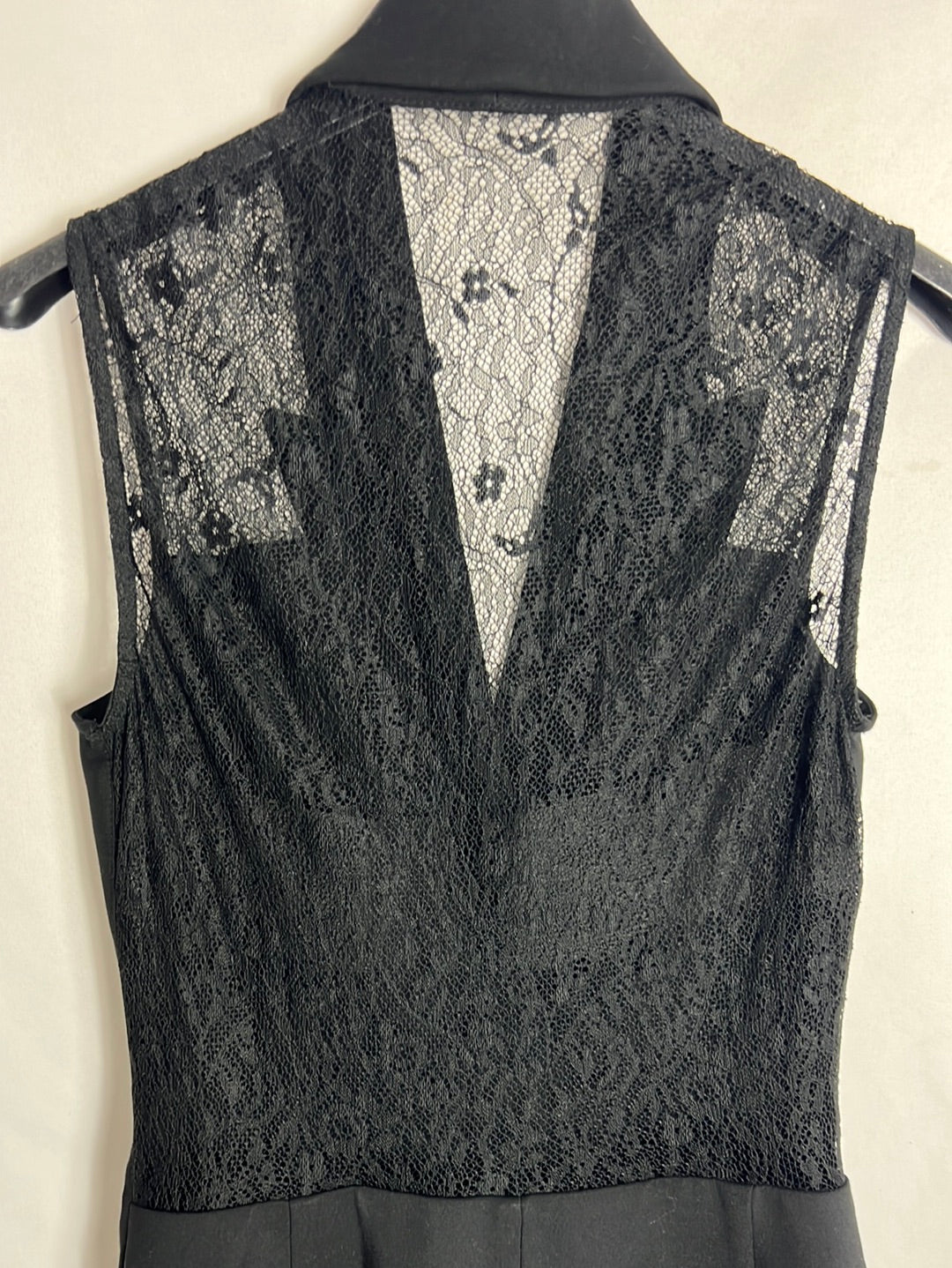 ZARA. Mono corto negro efecto vestido. T S
