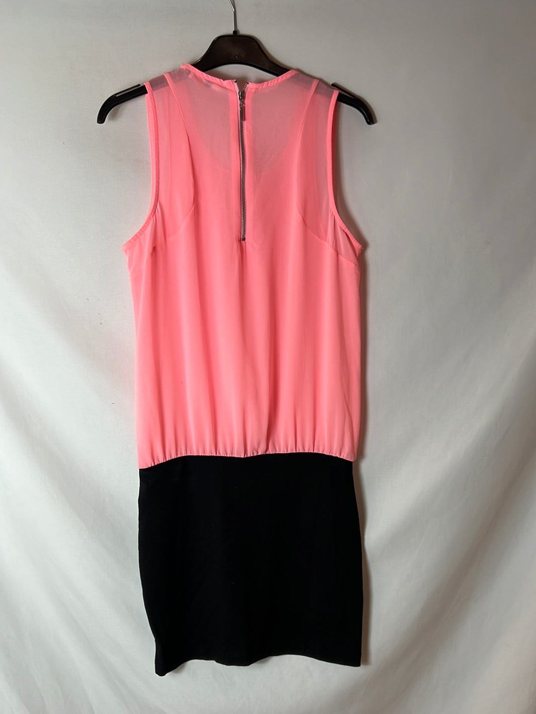 BERSHKA. Pink and black dress. TS