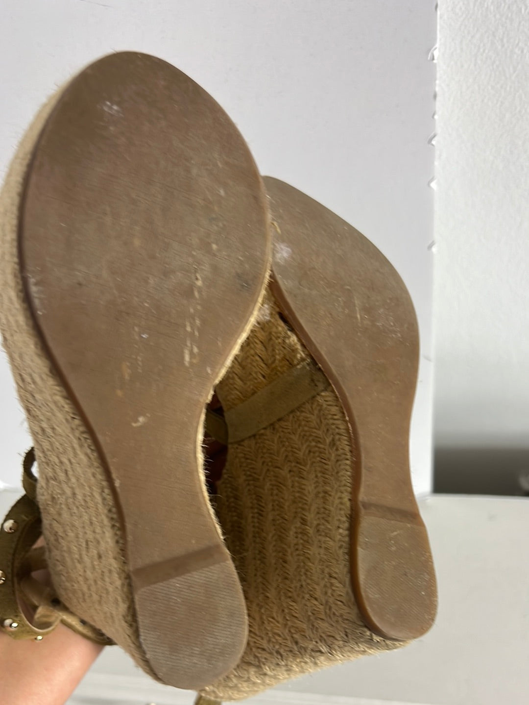 COOLTHESACK. Esparto wedges with studs and straps. Size 37