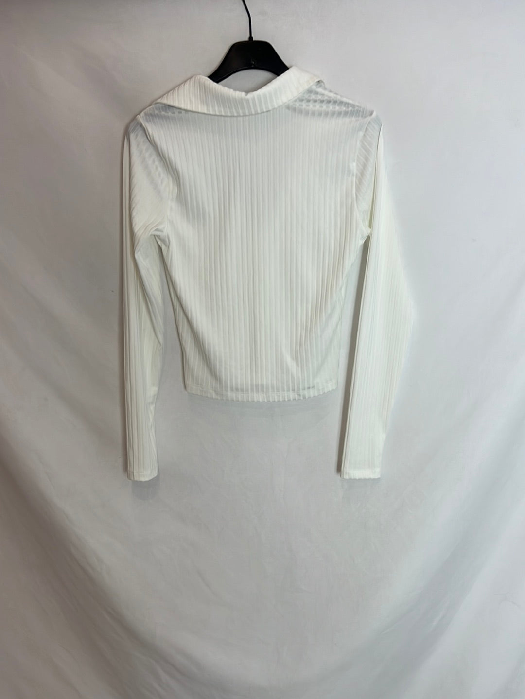 ASOS. Top canalé manga larga. T.XS