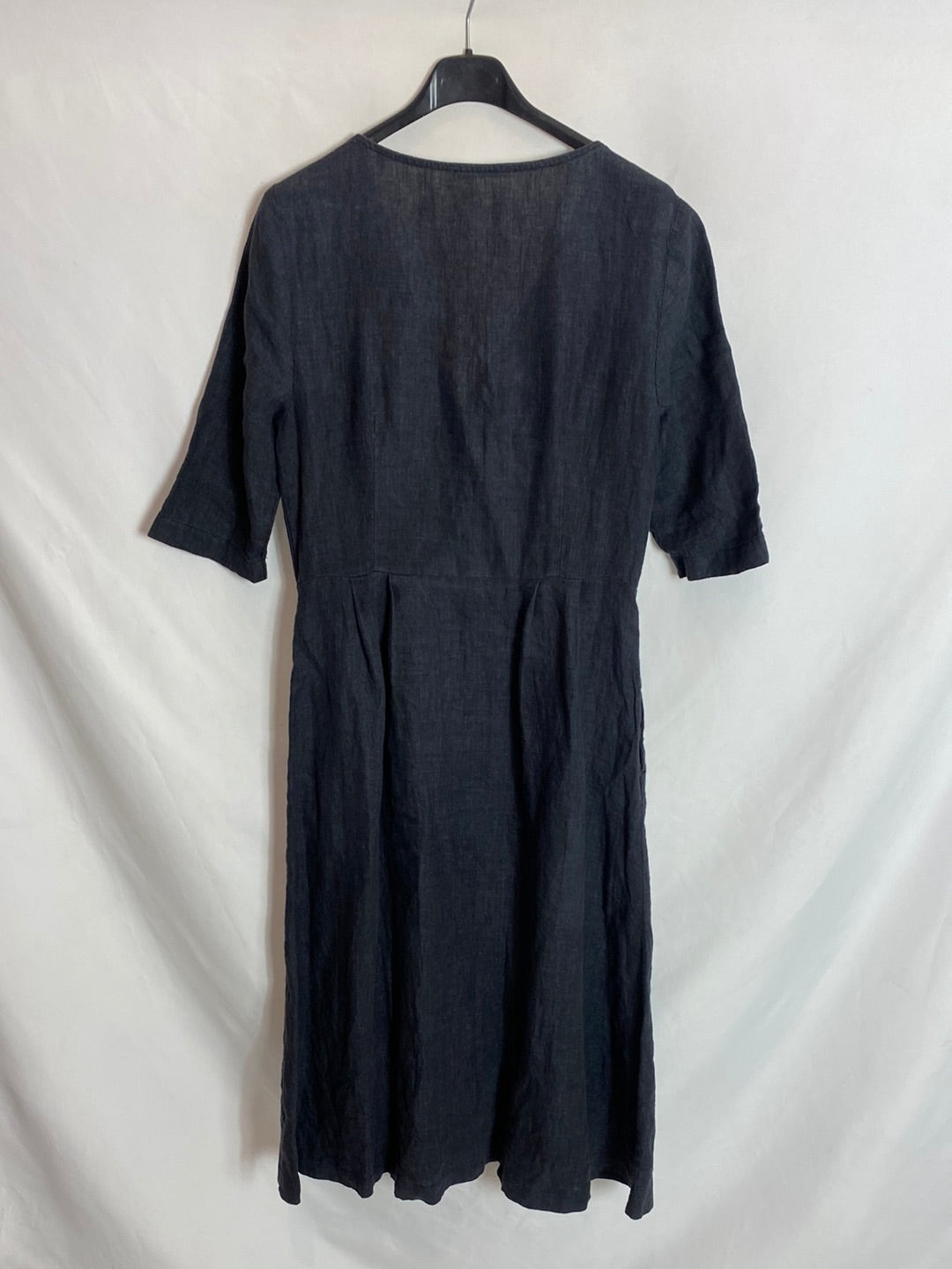 MANGO. Vestido camisero midi gris. T.s