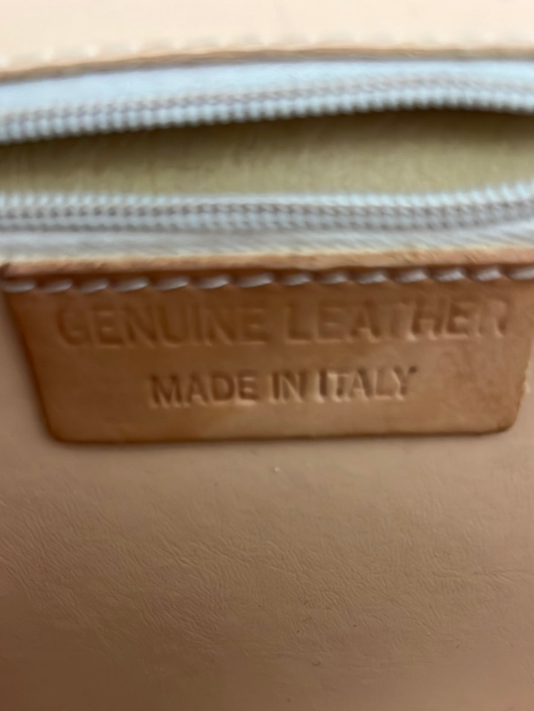 OTRAS. Bolso tote piel tricolor