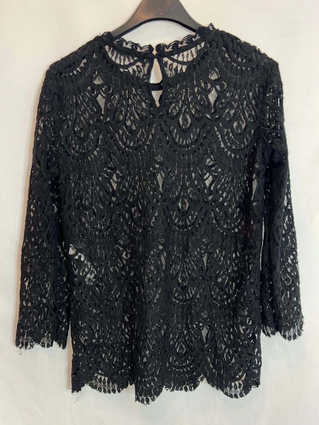 ZARA. Top encaje negro manga larga. T S