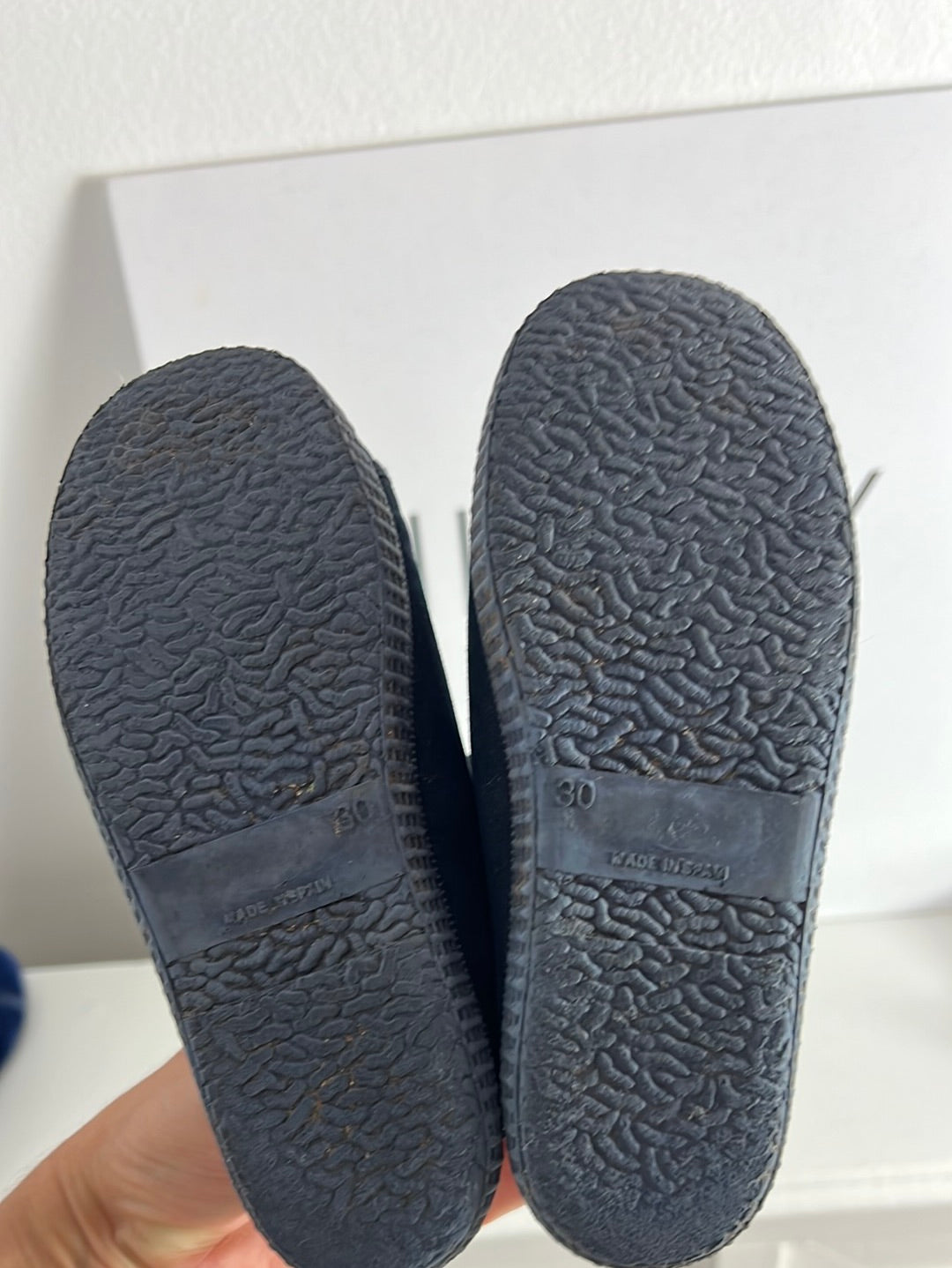 PISAMONAS. Blue suede lace-up sneakers. Size 30