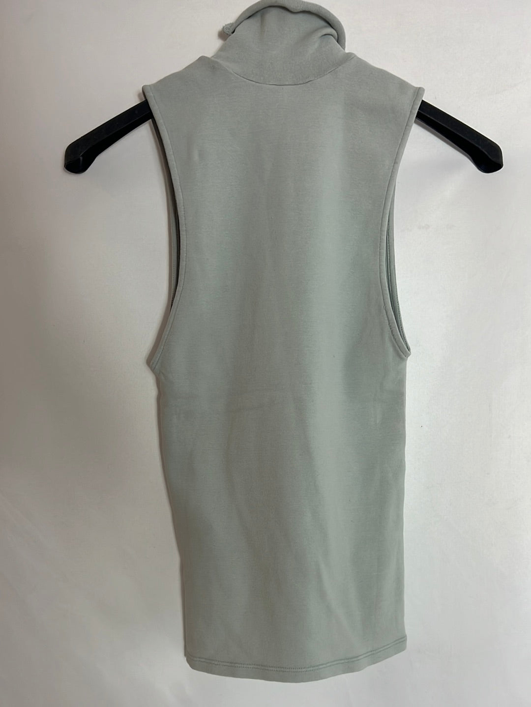 ZARA. Top cuello alto algodón azul claro. T S