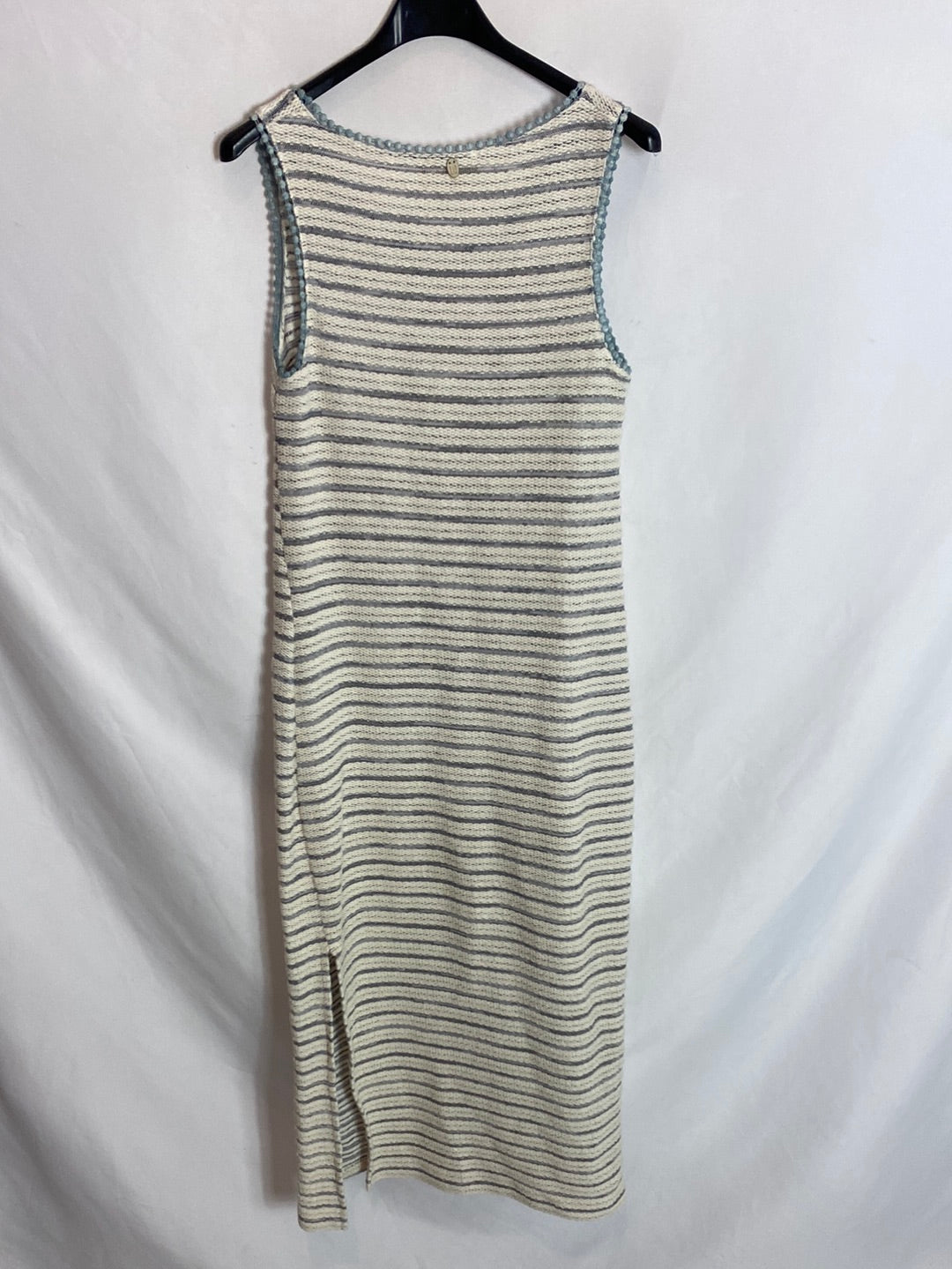 LAB. White and blue crochet midi dress. Ts