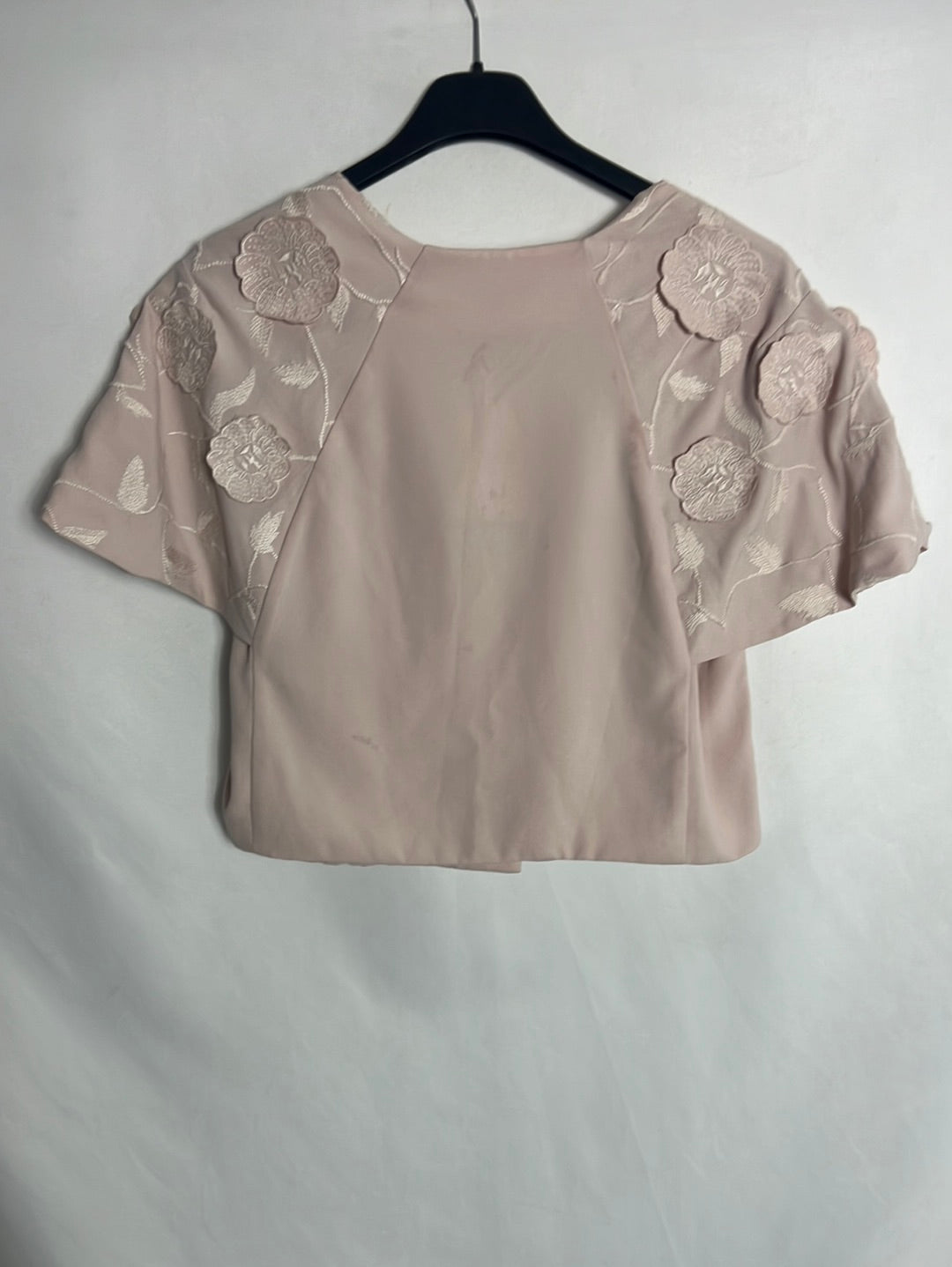 H&M. Blusa /torerita detalle manga color nude