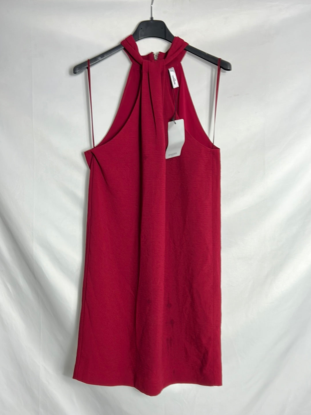 MANGO. Burgundy halter dress T.xs Hibuy market MANGO. Burgundy halter dress T.xs Hibuy market