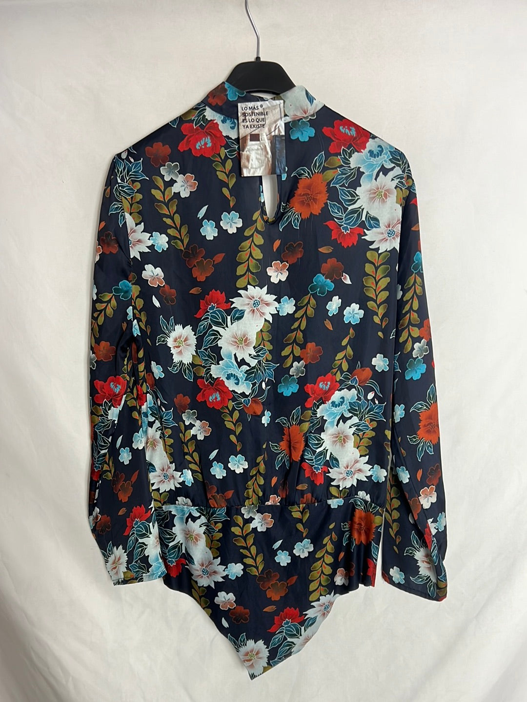 ZARA. Body azul flores apertura. T M
