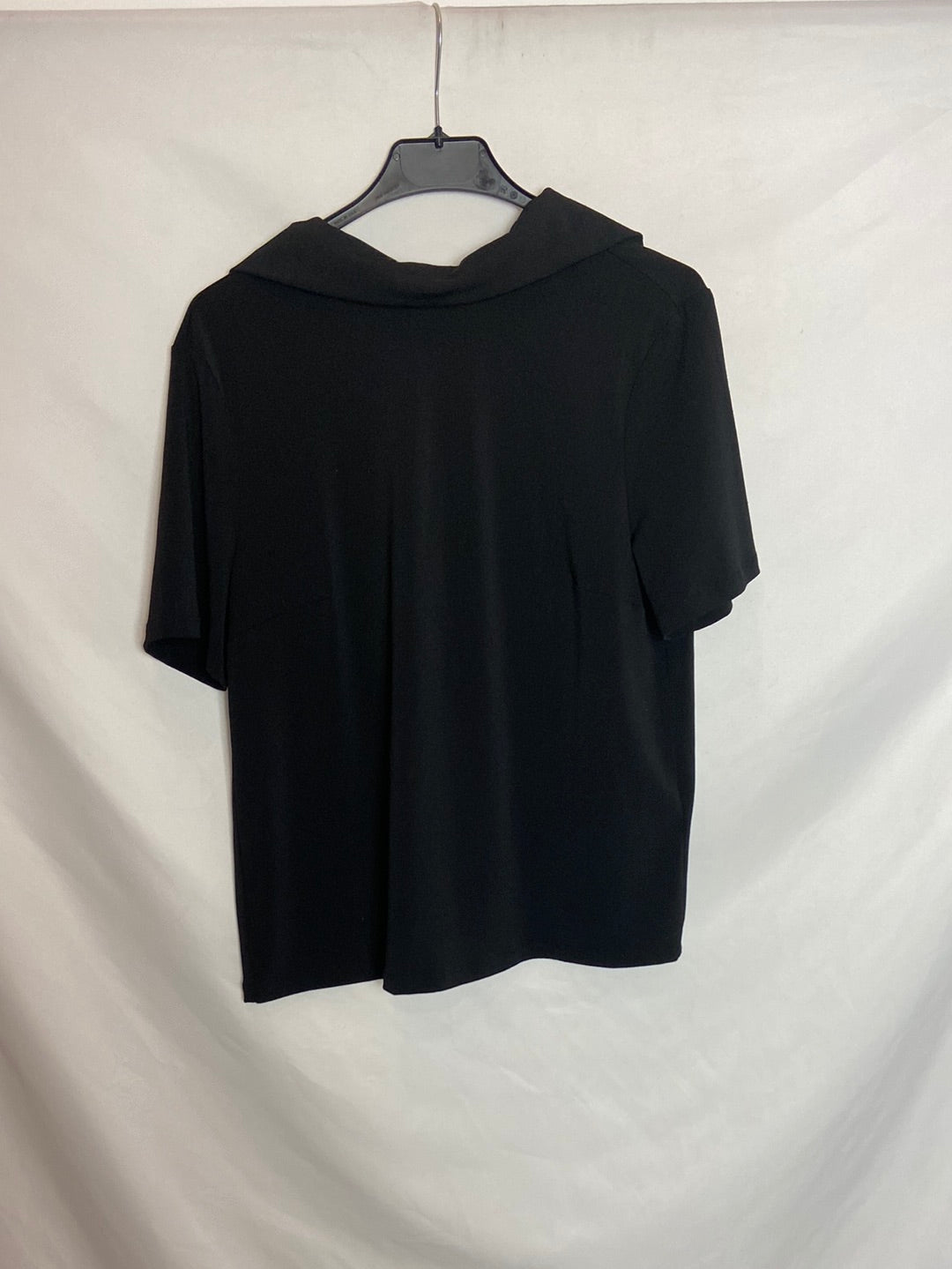 OTRAS. Camisa negra manga corta TU (M)