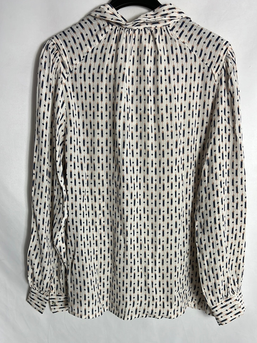 UNIT. White printed blouse. TM