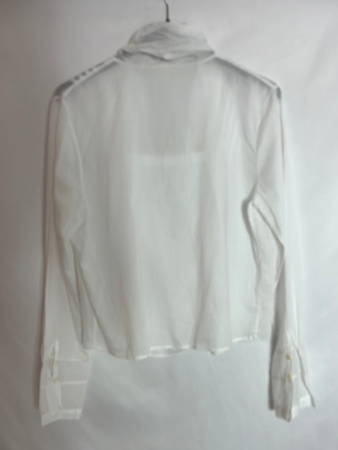 INTROPIA. Short white blouse with bow. Size 38