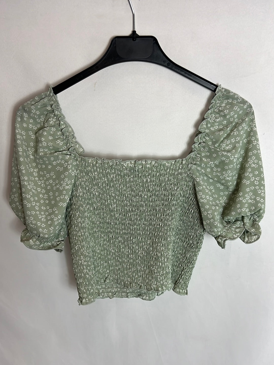 NA-KD. Croptop nido abeja verde flores T.32